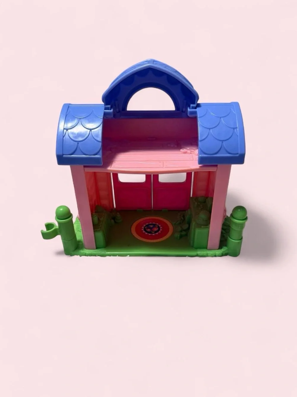Fisher-Price Little People Tea Party Playhouse in Pink, Blue & Green